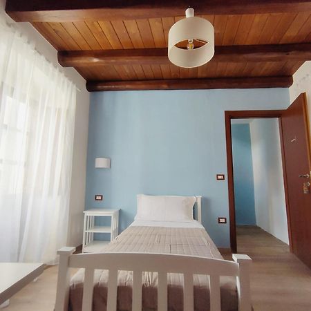 Donna Raffaela Bed & Breakfast Tertenìa Екстериор снимка
