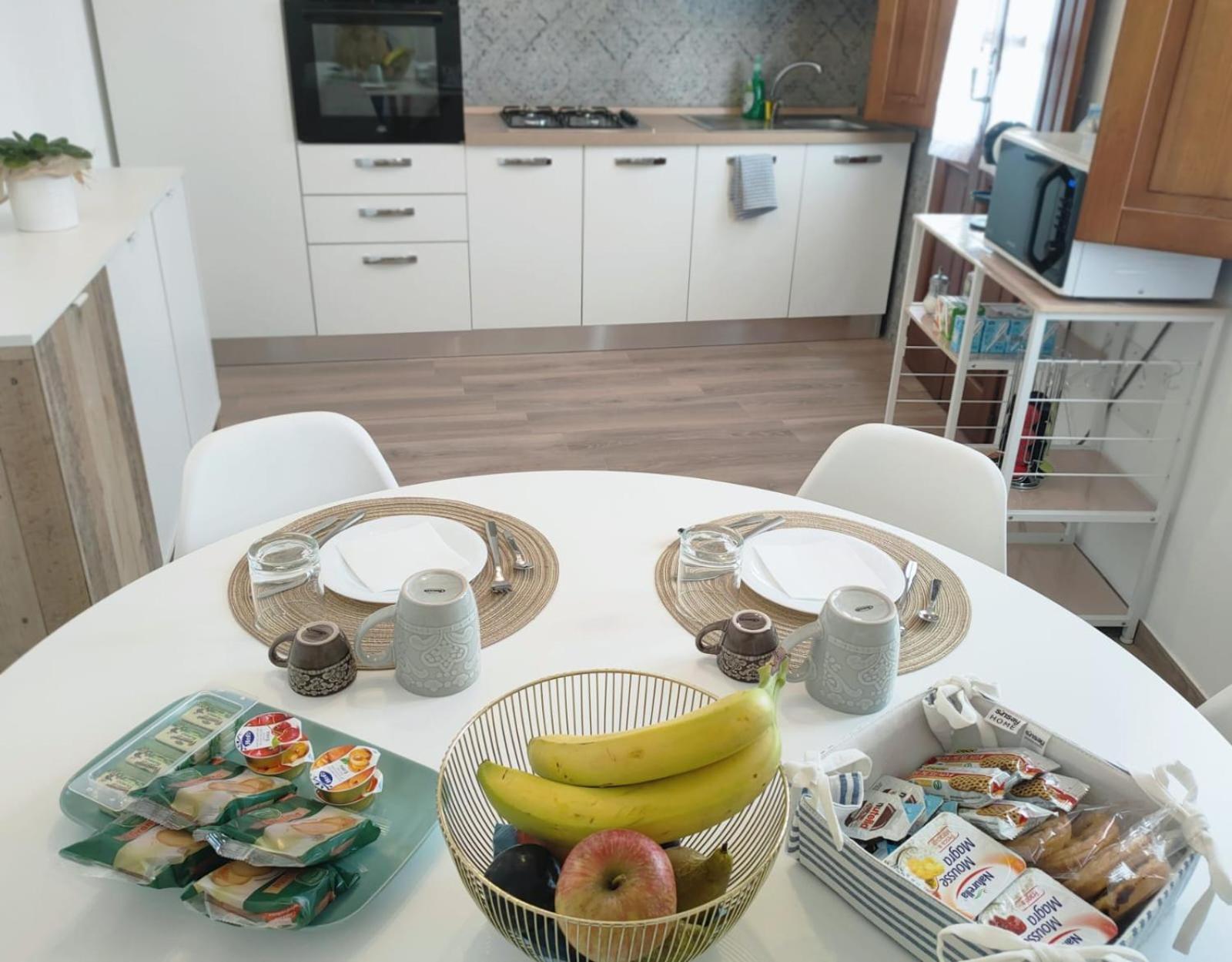 Donna Raffaela Bed & Breakfast Tertenìa Екстериор снимка