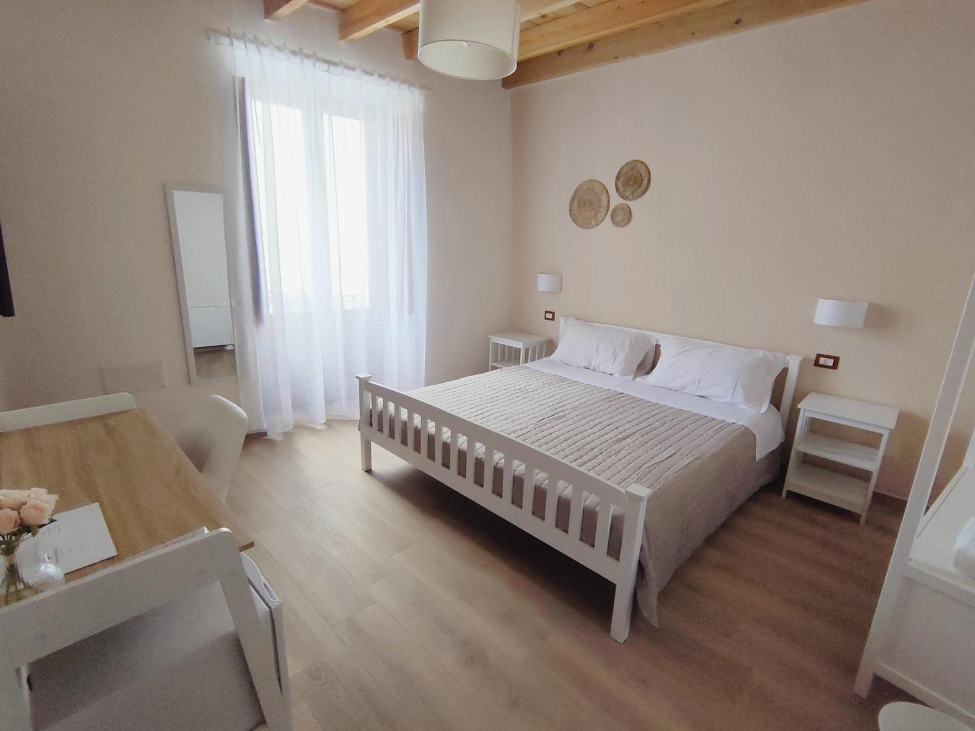 Donna Raffaela Bed & Breakfast Tertenìa Екстериор снимка