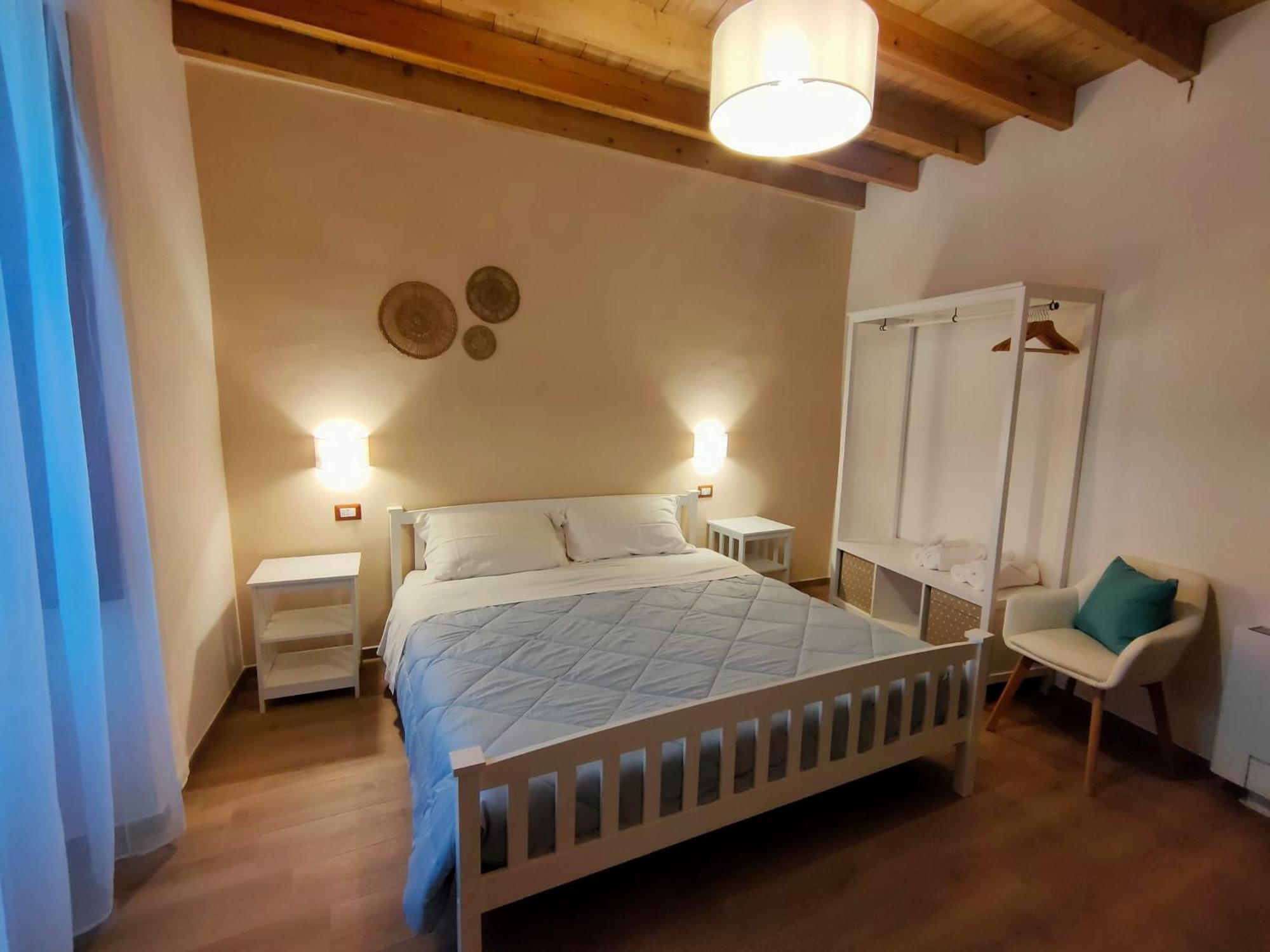 Donna Raffaela Bed & Breakfast Tertenìa Екстериор снимка